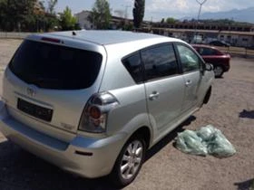 Toyota Corolla verso 2.2 D4D-2.0D4D, снимка 15