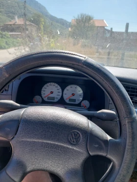 VW Golf | Mobile.bg    3