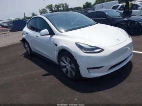 Tesla Model Y LONG RANGE DUAL MOTOR ALL WHEEL DRIVE * CARFAX *