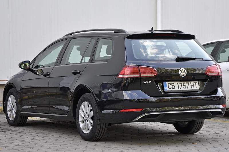 VW Golf 1.6 TDI, снимка 6 - Автомобили и джипове - 47190732