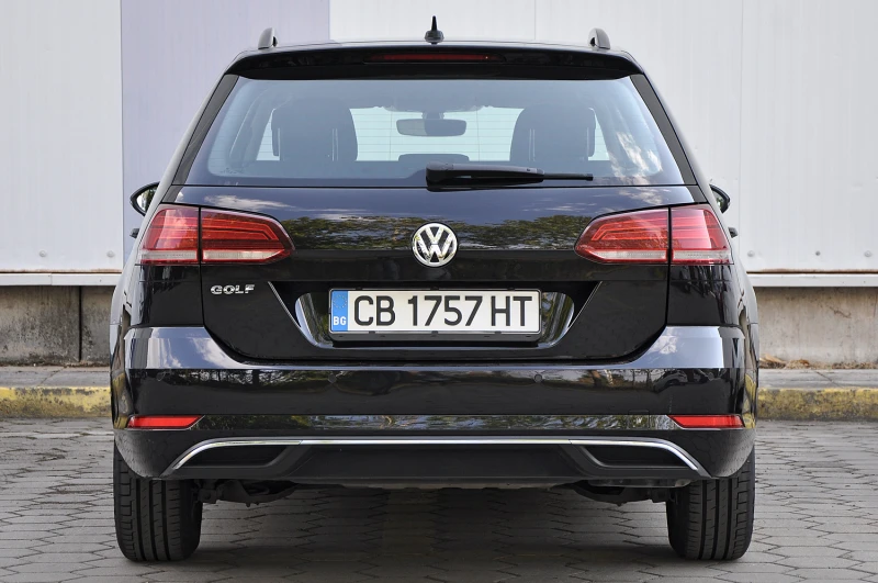 VW Golf 1.6 TDI, снимка 5 - Автомобили и джипове - 47190732