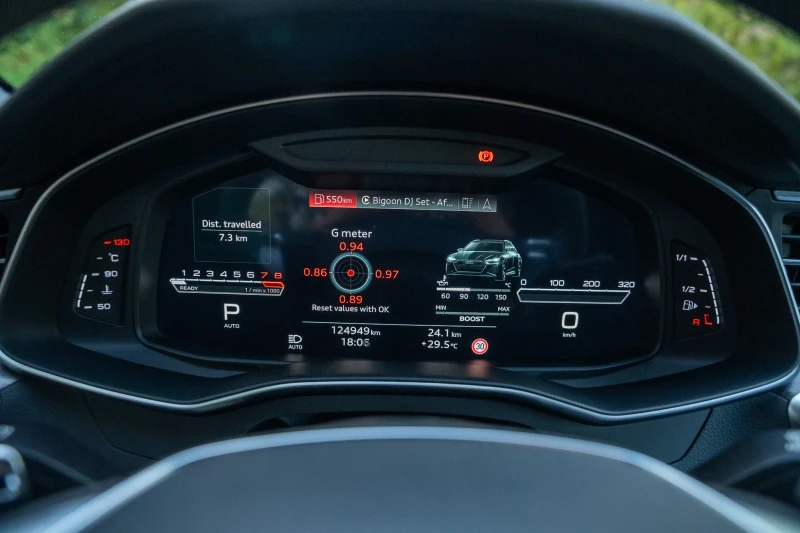 Audi Rs6 600HP/CERAMIC/PANO/B&0/ALCANTARA , снимка 13 - Автомобили и джипове - 51627165