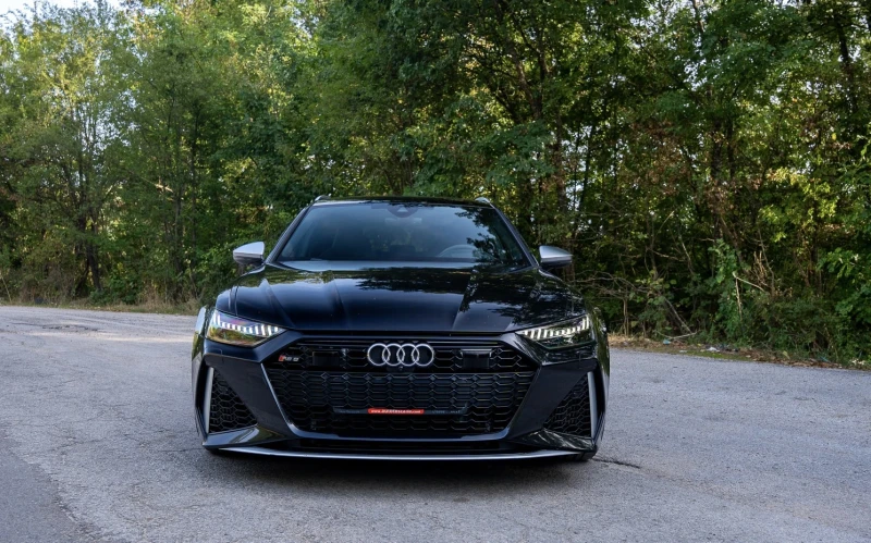 Audi Rs6 600HP/CERAMIC/PANO/B&0/ALCANTARA , снимка 3 - Автомобили и джипове - 51627165