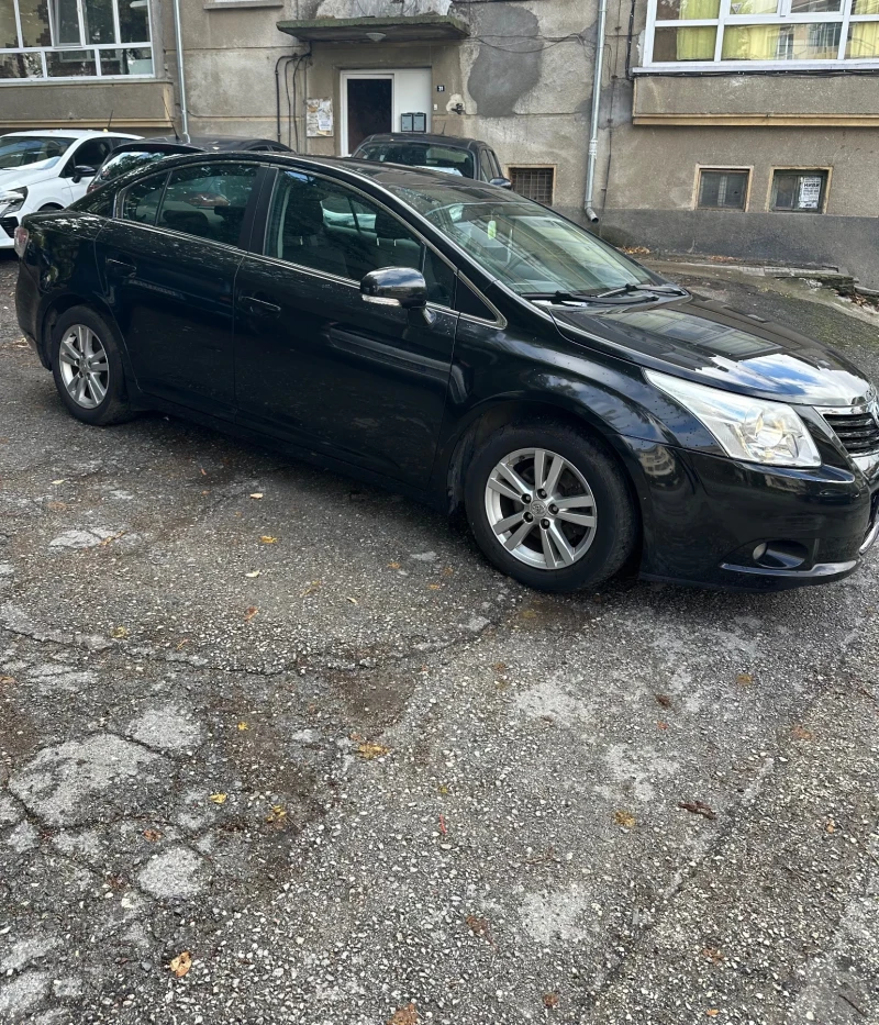 Toyota Avensis 1.8 VVT-I, снимка 3 - Автомобили и джипове - 52573867