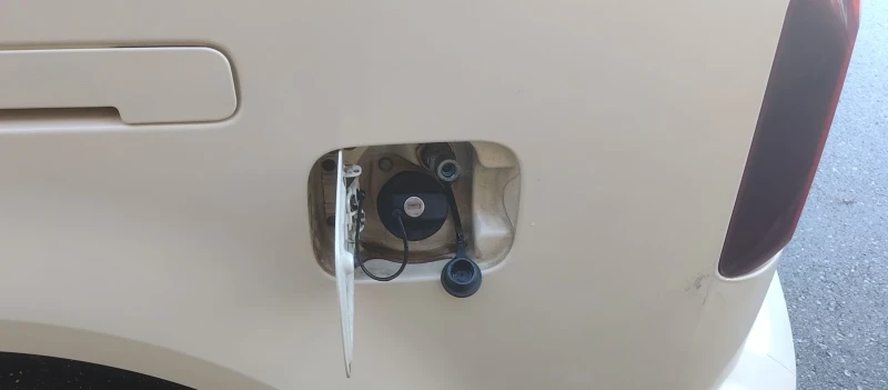 VW Caddy МАКСИ.6+ 1 метан, снимка 8 - Автомобили и джипове - 52615854