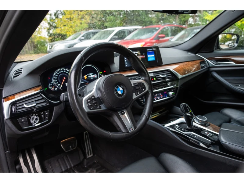 BMW 530 * 530i xDrive| NoAccident| Premium| DriverAssist| , снимка 6 - Автомобили и джипове - 52991000