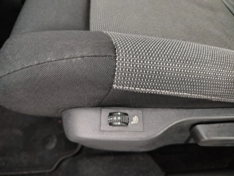 Citroen C4 Cactus, снимка 10 - Автомобили и джипове - 53076112