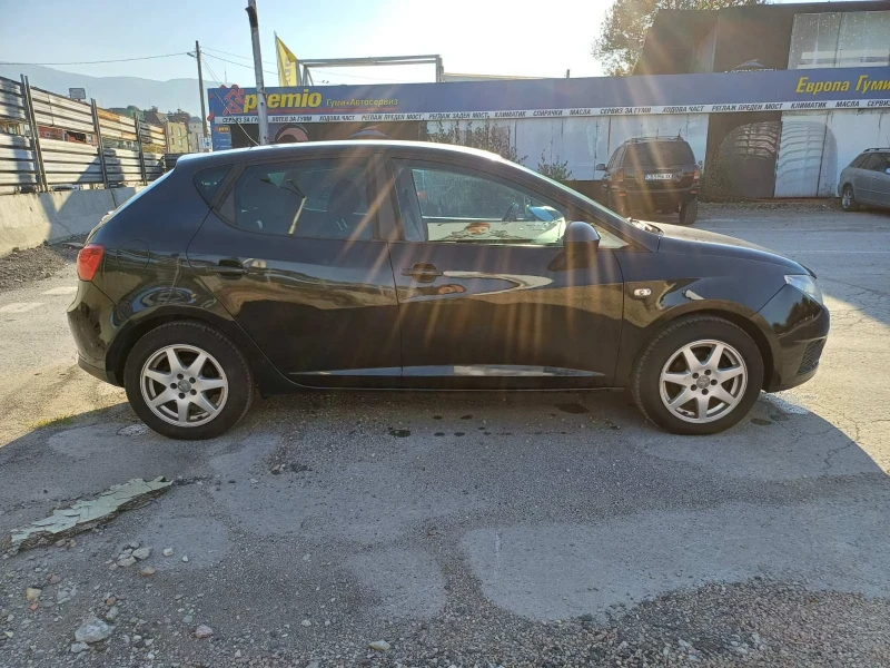 Seat Ibiza, снимка 3 - Автомобили и джипове - 53295346
