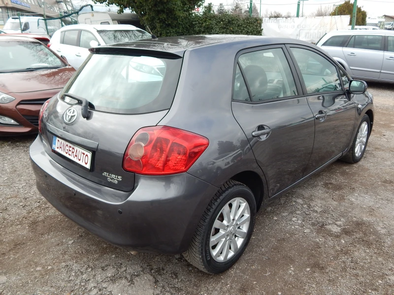 Toyota Auris 2.0D4D* 126k.* 6скорости* , снимка 4 - Автомобили и джипове - 53468235