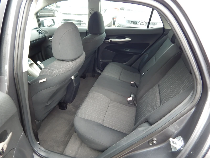 Toyota Auris 2.0D4D* 126k.* 6скорости* , снимка 13 - Автомобили и джипове - 53468235