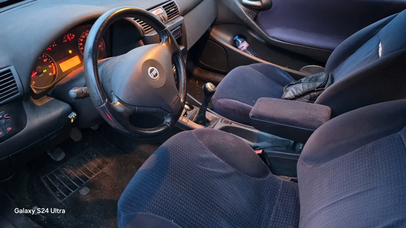 Fiat Stilo 1.8i 16V Газ, снимка 5 - Автомобили и джипове - 53498555