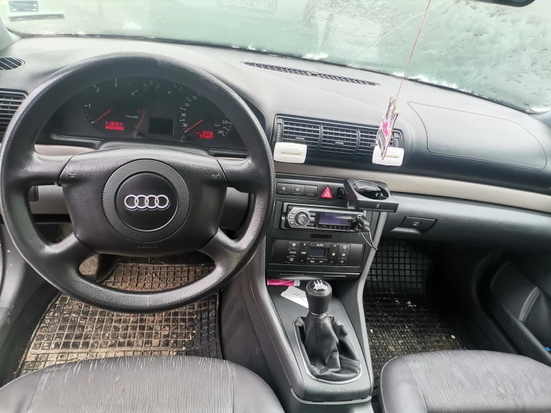 Audi A4 1.9TDI, снимка 10 - Автомобили и джипове - 53580744