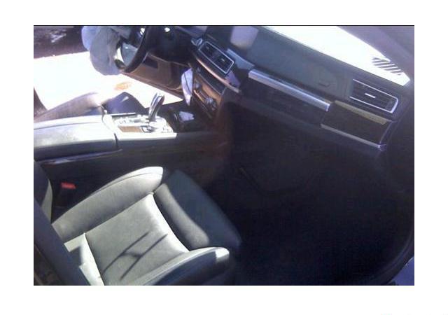 BMW 750 li.3.0D-НА ЧАСТИ, снимка 4 - Автомобили и джипове - 4836379