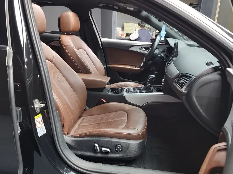 Audi A6 2.0 TDI, снимка 11 - Автомобили и джипове - 53685658