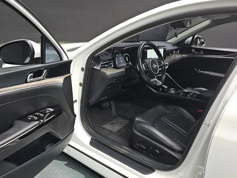 Kia K5 2.0 NOBLESSE, снимка 10 - Автомобили и джипове - 55089125
