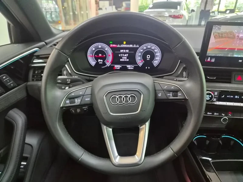 Audi A4 2.0 TDI Quattro - САМО 30% АВАНС, снимка 12 - Автомобили и джипове - 55487076