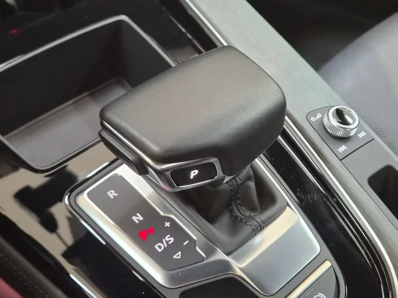 Audi A4 2.0 TDI Quattro - САМО 30% АВАНС, снимка 9 - Автомобили и джипове - 55487076