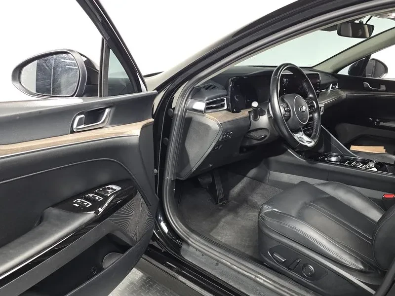 Kia K5 2.0 Noblesse, снимка 9 - Автомобили и джипове - 55739388