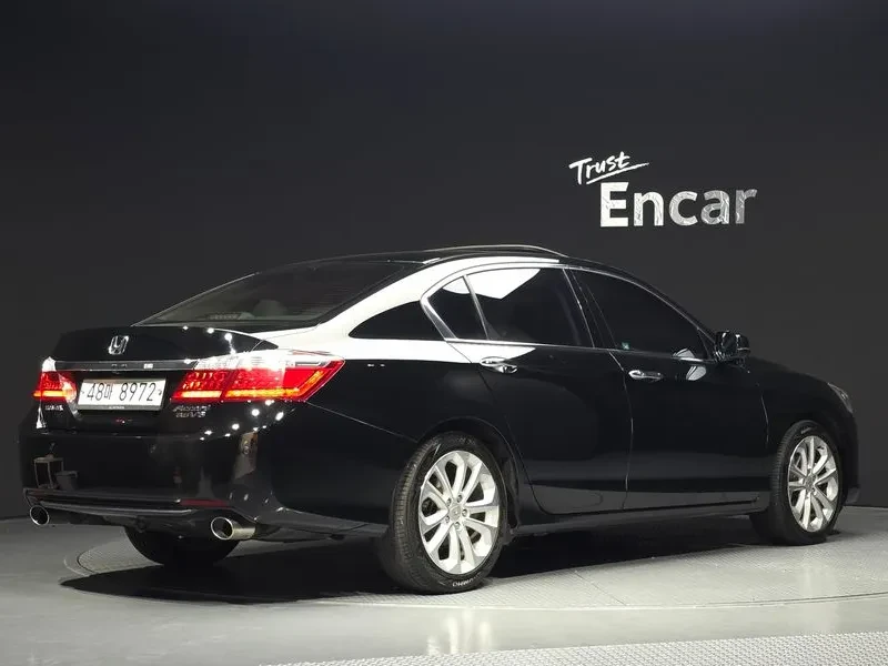 Honda Accord 3.5 9Th Generation, снимка 5 - Автомобили и джипове - 56020670
