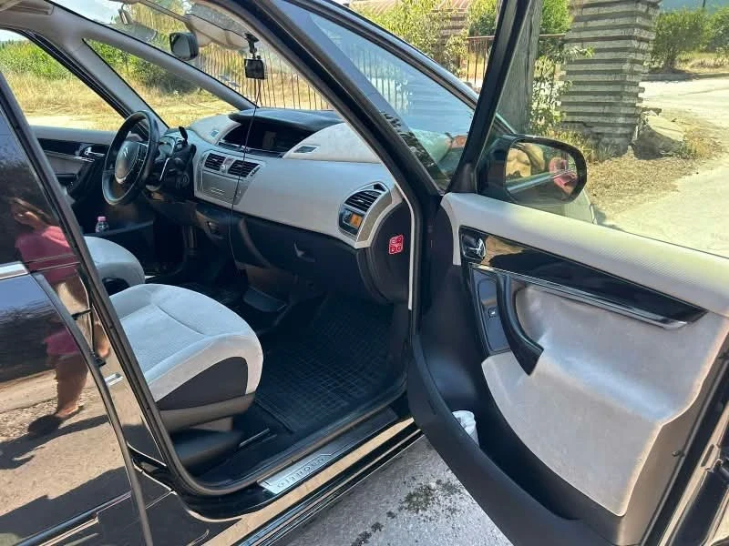 Citroen C4 Picasso Grand , снимка 7 - Автомобили и джипове - 56699956