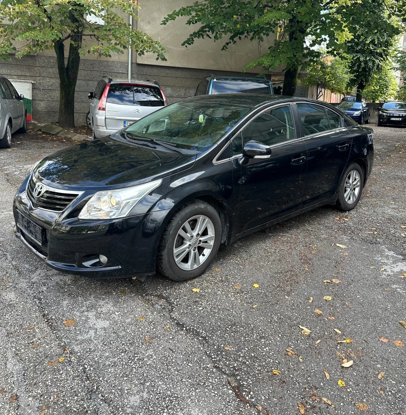 Toyota Avensis 1.8 VVT-I, снимка 1