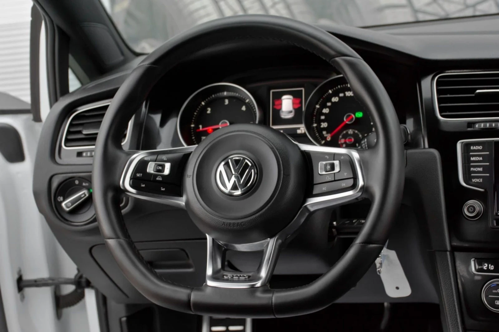 VW Golf Golf VII GTD 2.0TDI - изображение 10