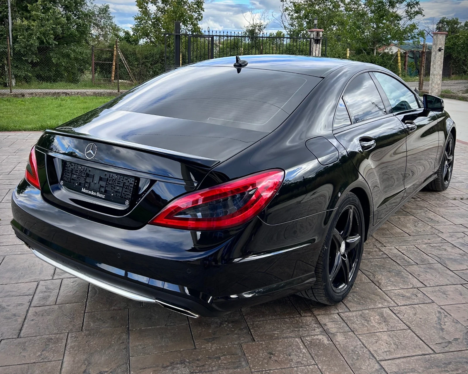Mercedes-Benz CLS 550 BITURBO AMG  - изображение 6