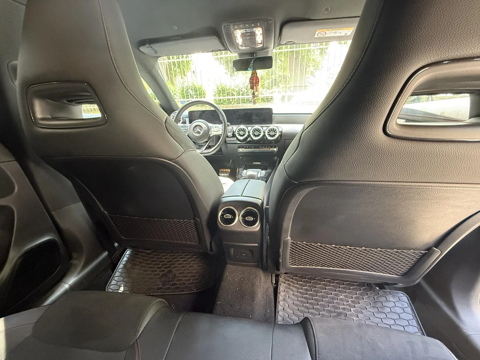 Mercedes-Benz CLA 200  - изображение 5