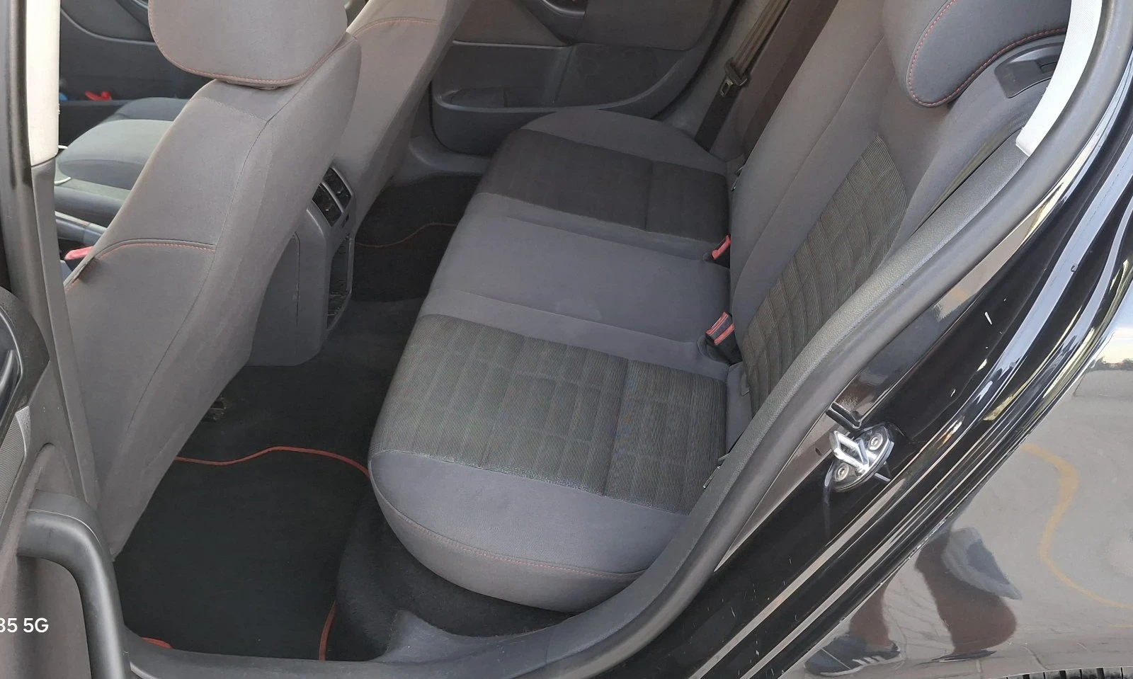 VW Golf 1.6 2007г - изображение 8