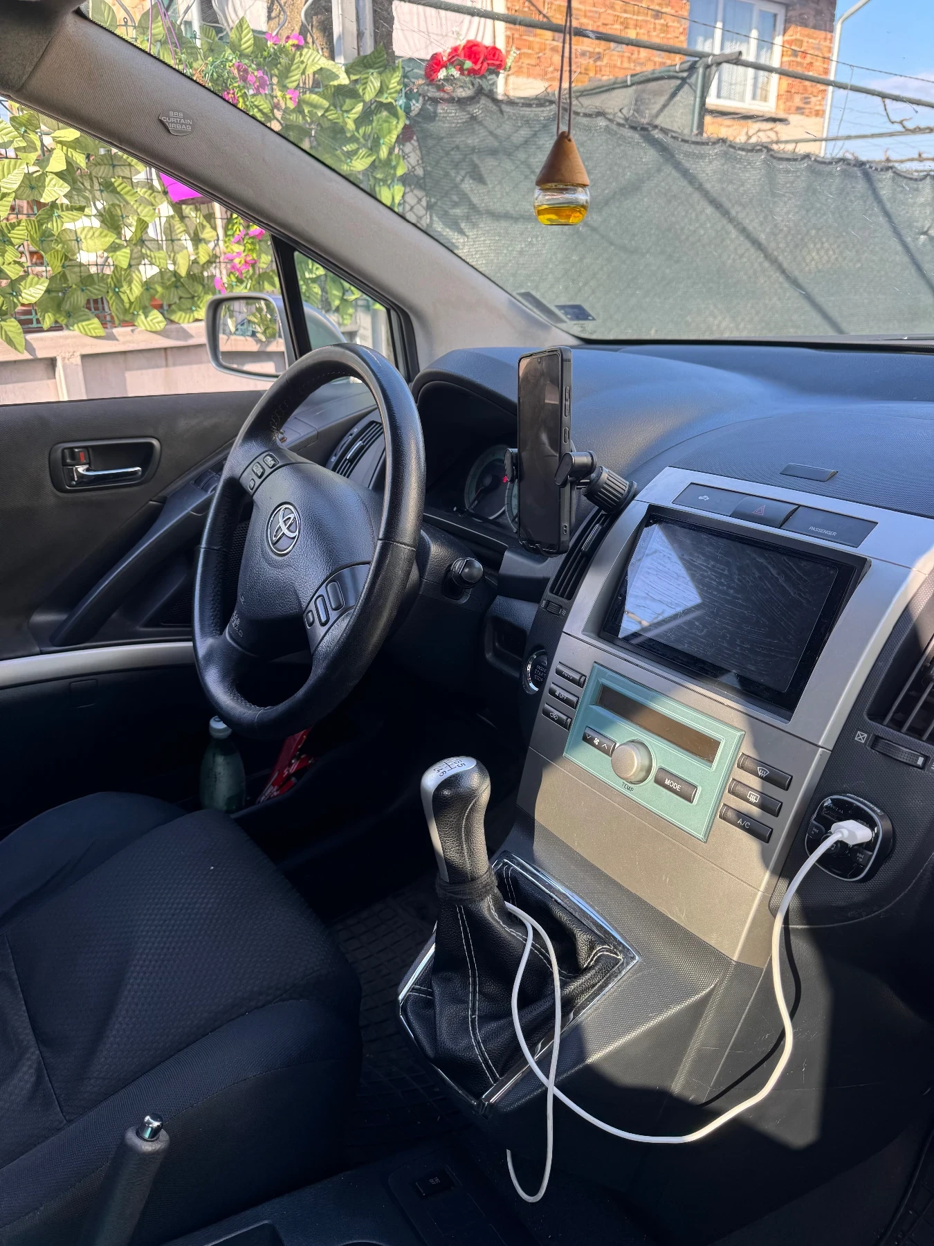 Toyota Corolla verso, снимка 6 - Автомобили и джипове - 53847872