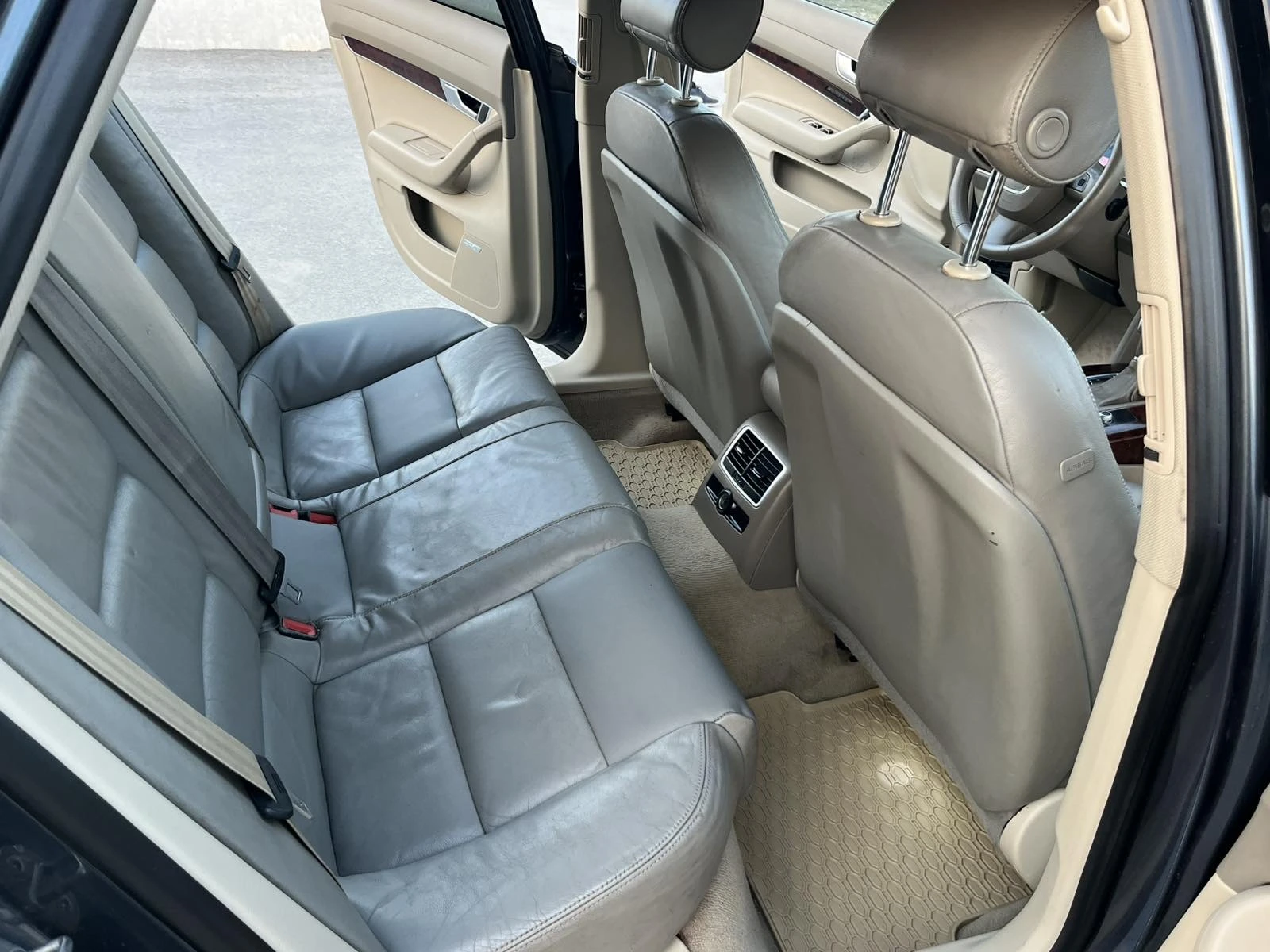 Audi A6 4.2FSI 350кс QUATTRO NAVI КСЕНОН BOSE ШВЕЙЦАРИЯ, снимка 9 - Автомобили и джипове - 53850596