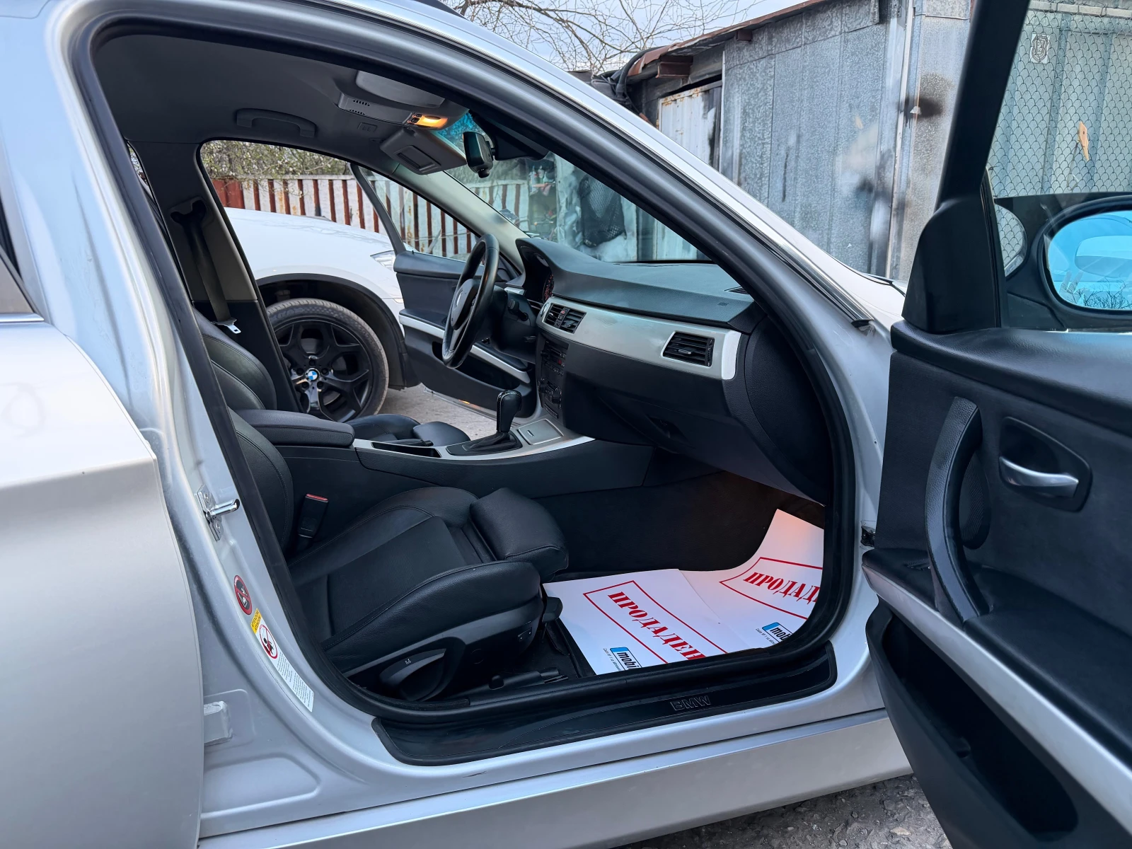 BMW 330 D 231HP AVTOMAT SPORT XENON KOJA RECARO NOVA 2008G, снимка 15 - Автомобили и джипове - 53865504