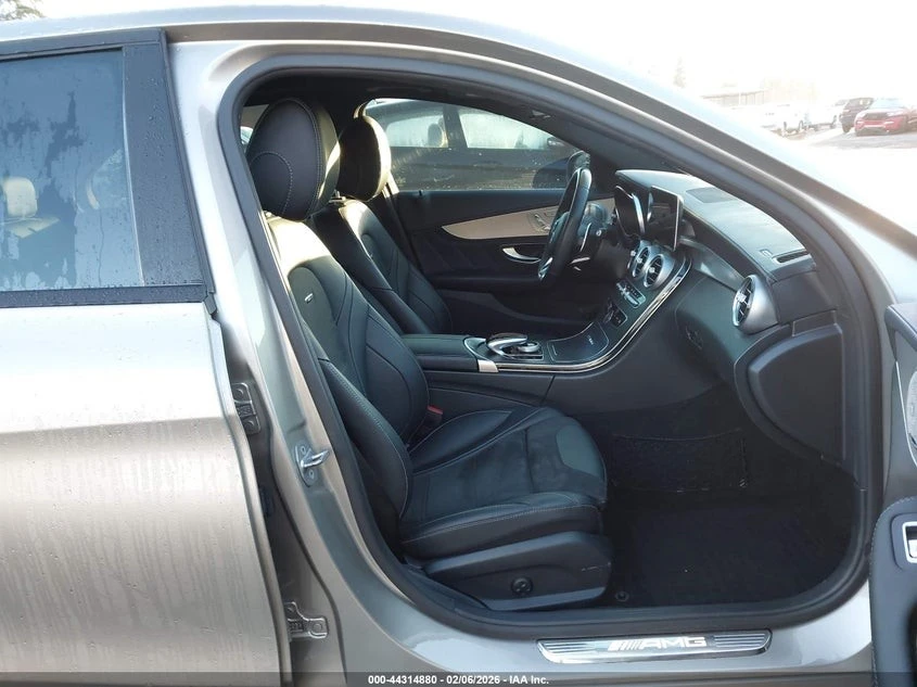 Mercedes-Benz C 63 AMG АВТО КРЕДИТ, снимка 12 - Автомобили и джипове - 53988590