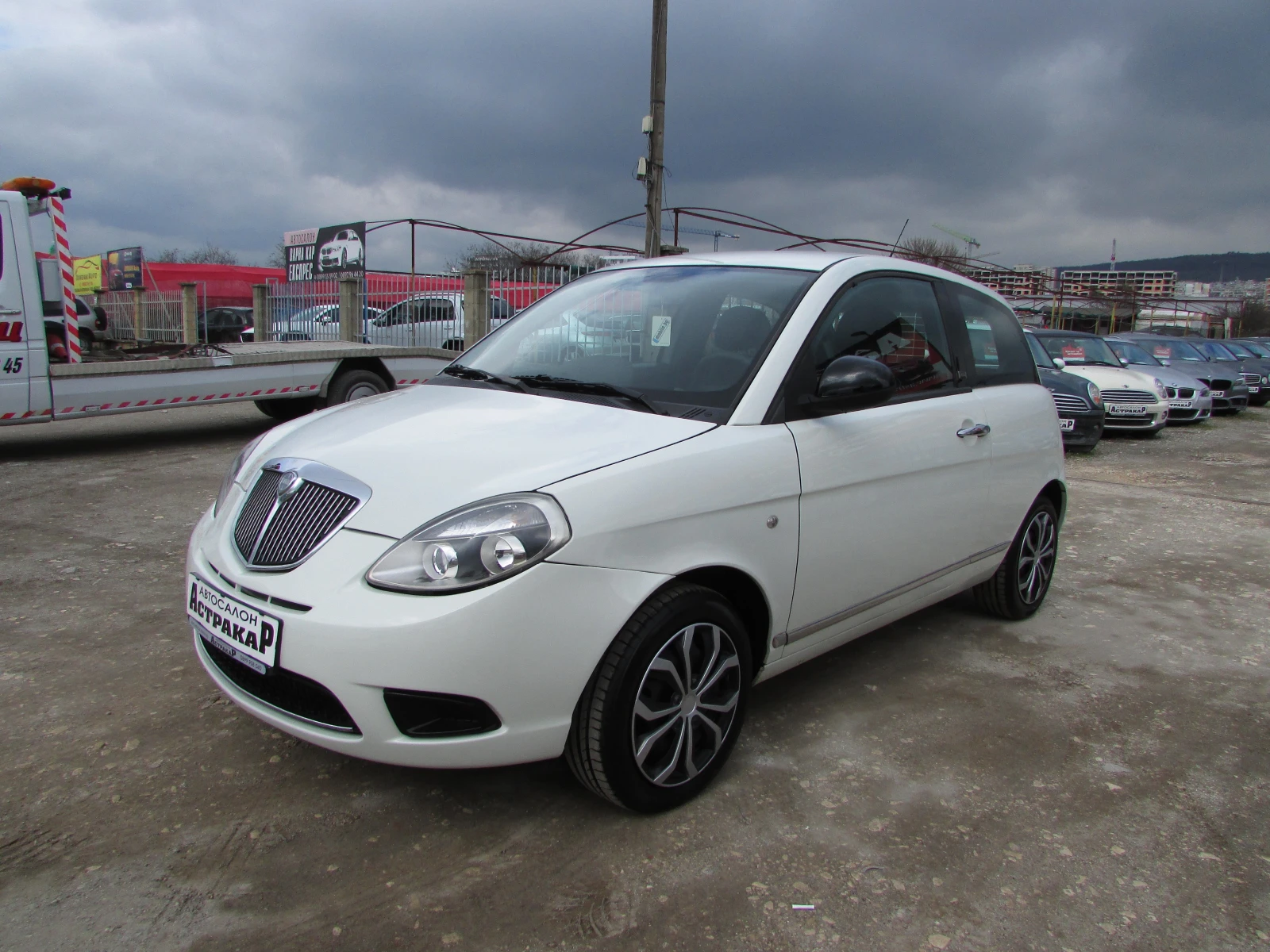 Lancia Ypsilon 1.2i DIVA EURO5, снимка 3 - Автомобили и джипове - 54091314