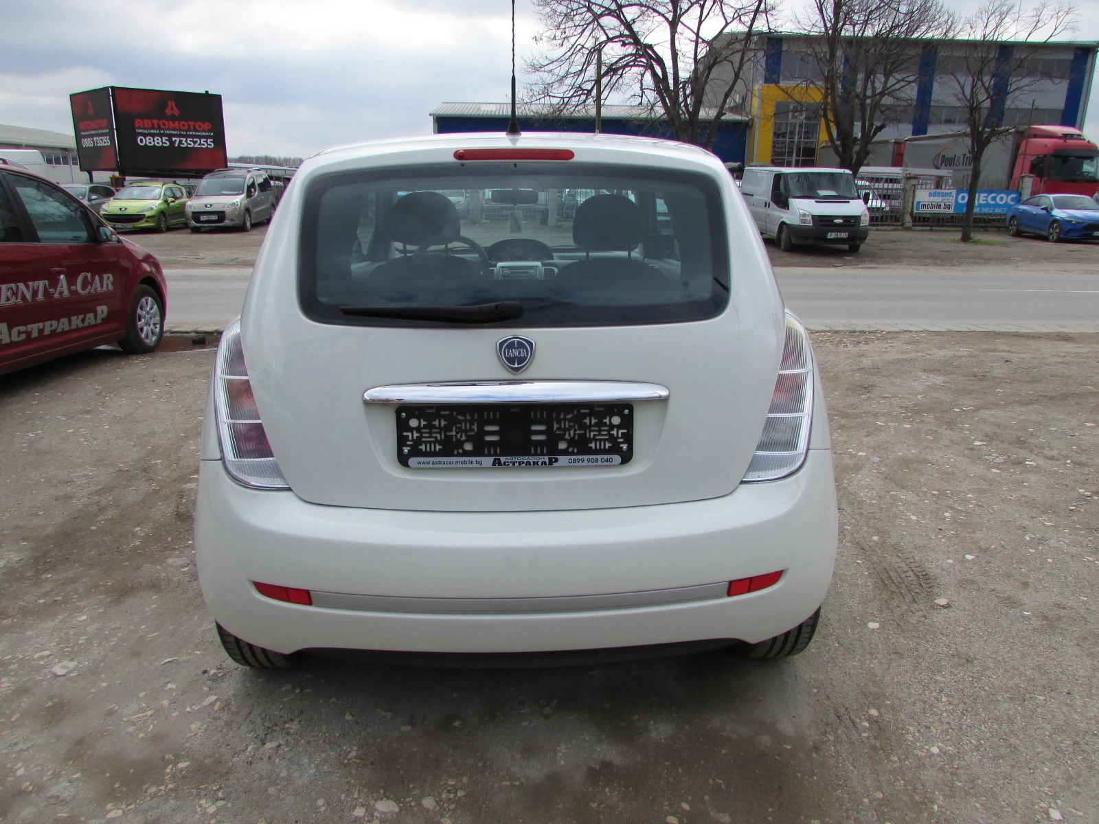 Lancia Ypsilon 1.2i DIVA EURO5, снимка 4 - Автомобили и джипове - 54091314