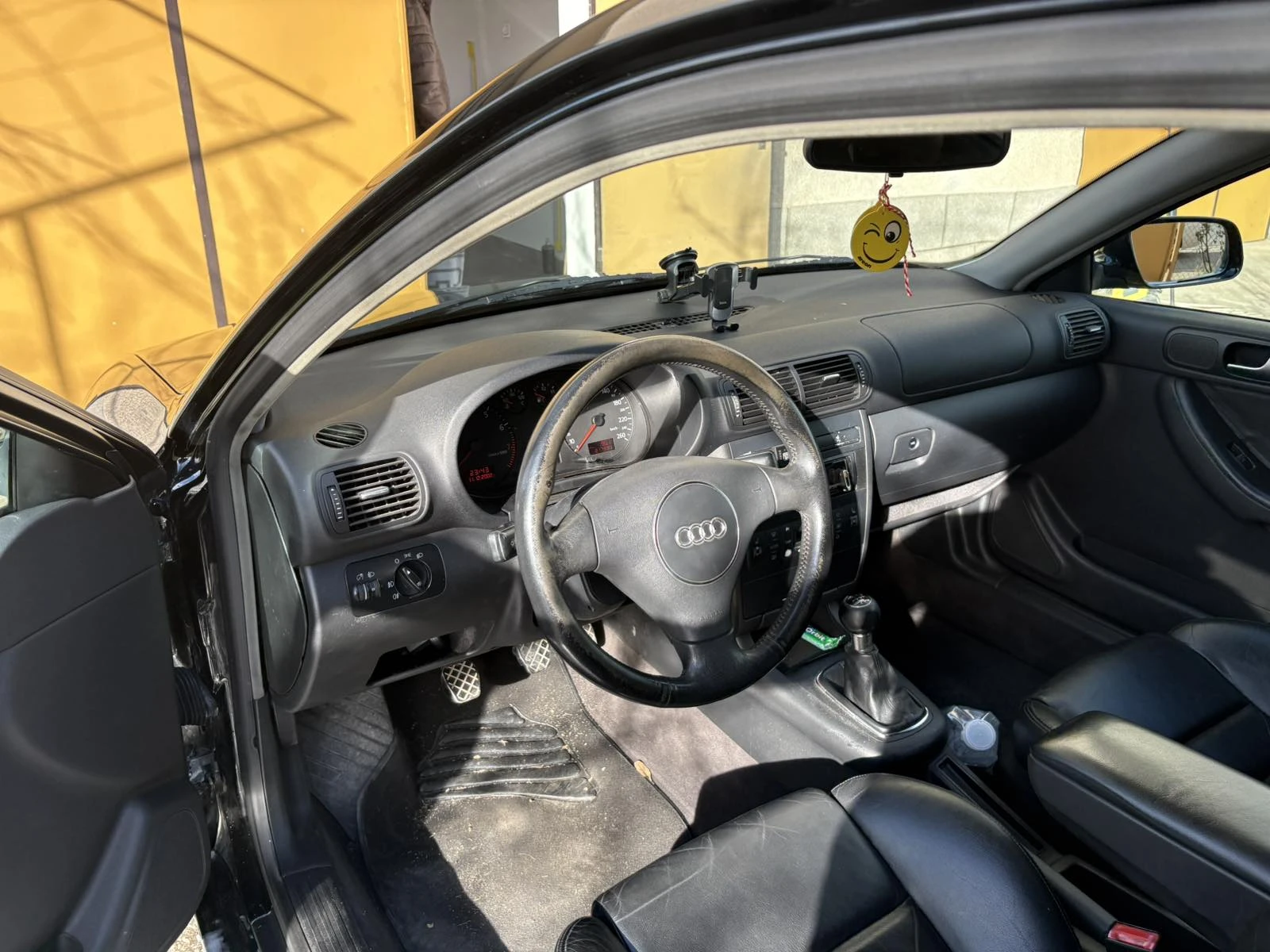 Audi A3 1.8 T, снимка 9 - Автомобили и джипове - 54824418