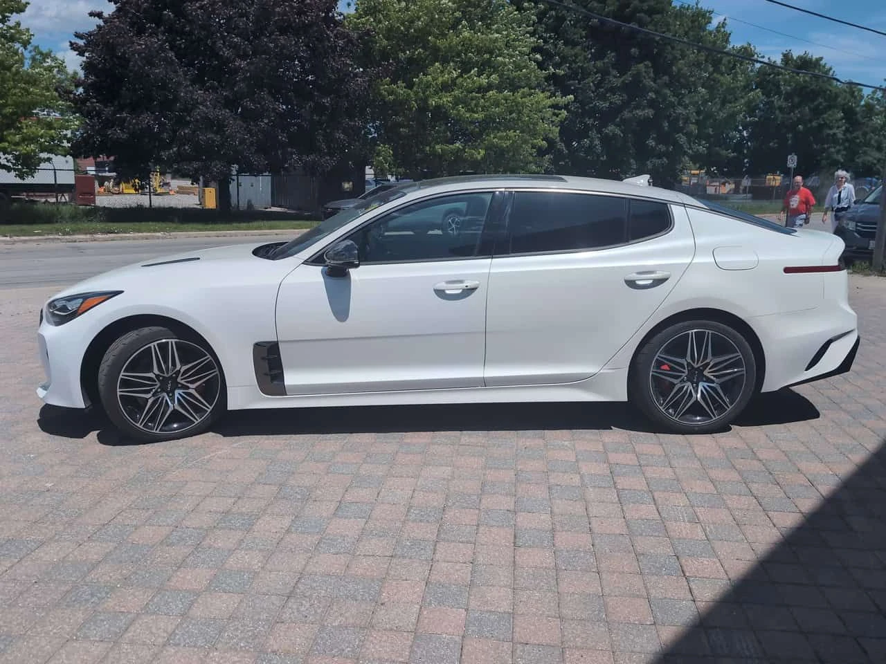 Kia Stinger * AWD * CARFAX * ЦЕНА ДО БГ, снимка 2 - Автомобили и джипове - 55014051