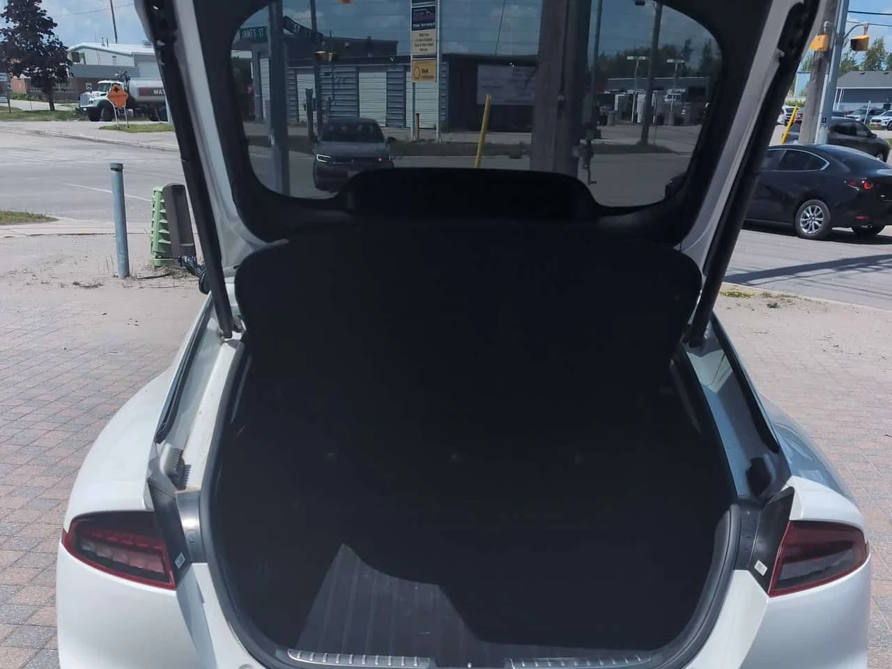 Kia Stinger * AWD * CARFAX * ЦЕНА ДО БГ, снимка 14 - Автомобили и джипове - 55014051
