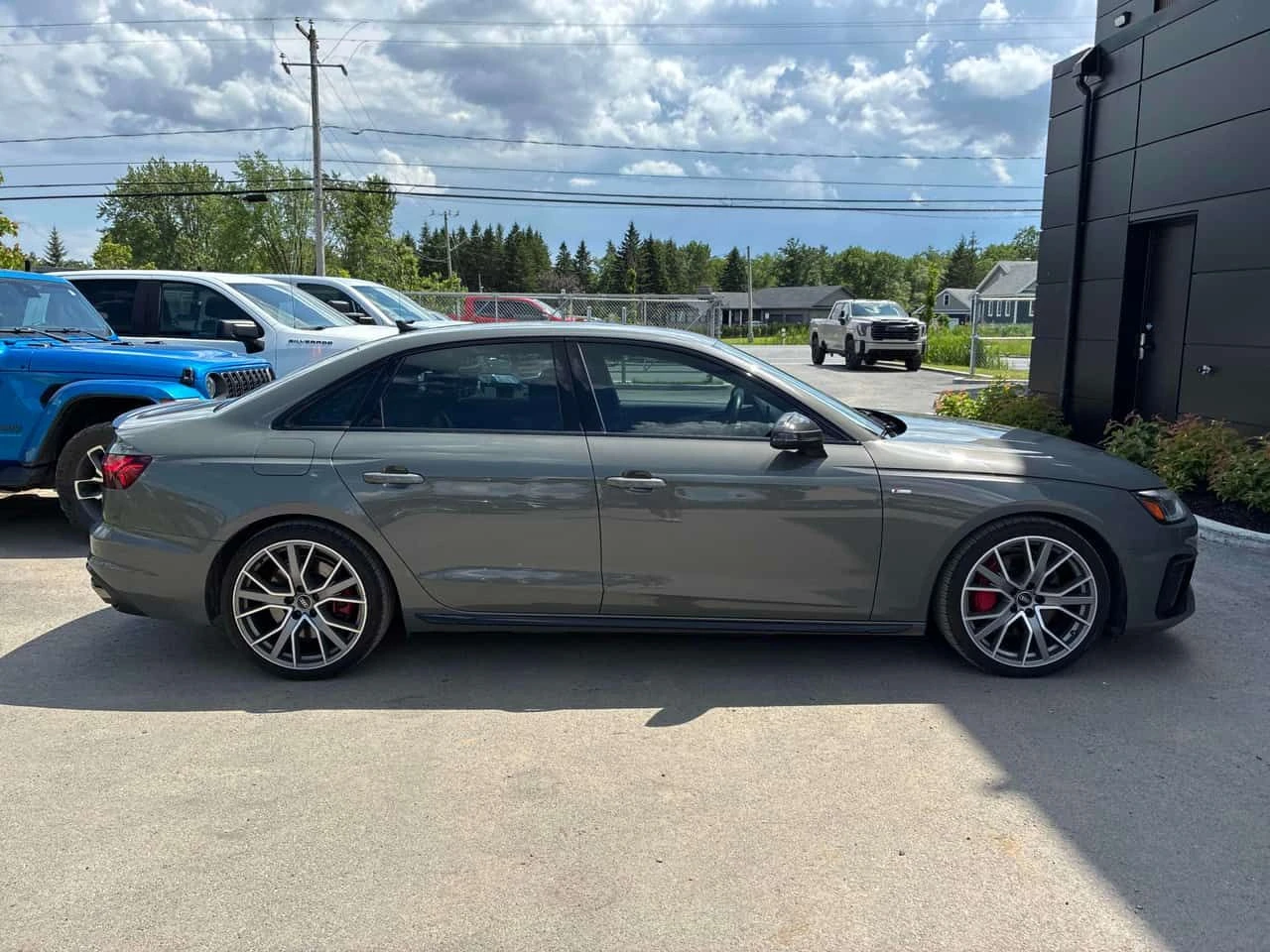 Audi A4 * Technik * CARFAX * ���� �� �� | Mobile.bg � ����������� 4