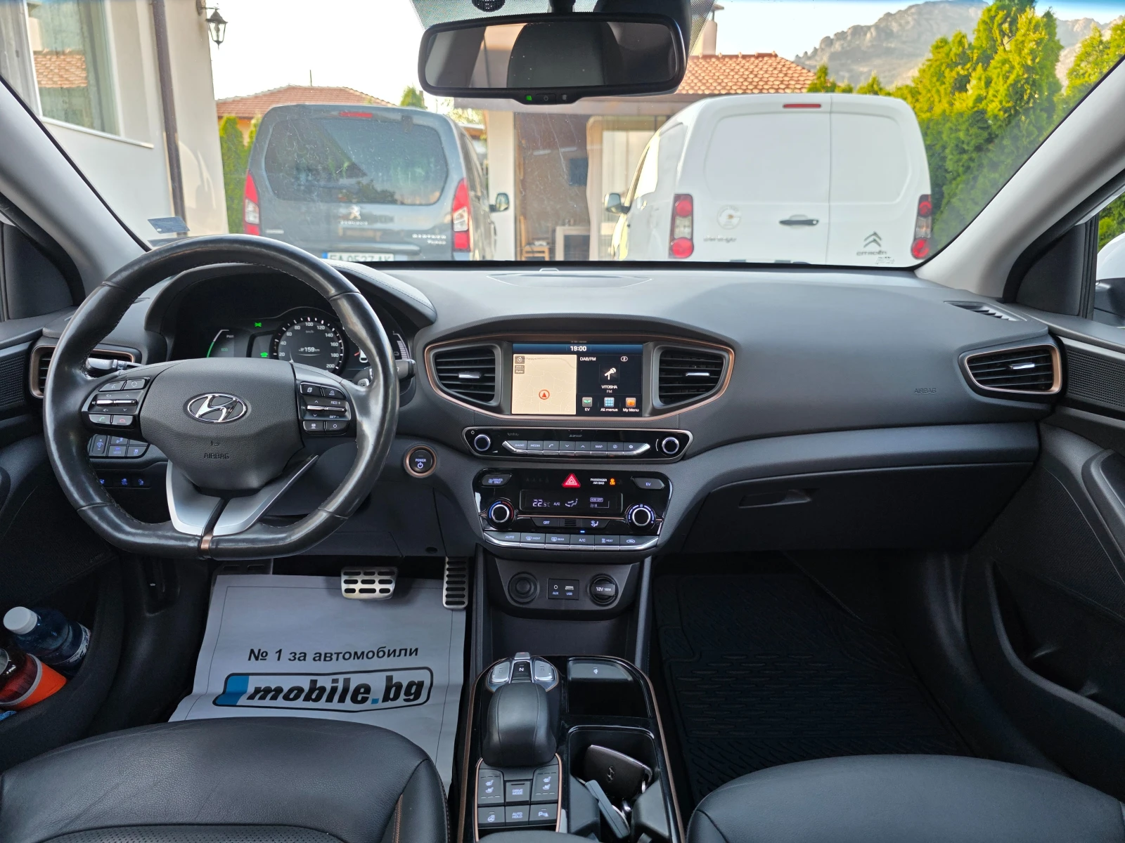 Hyundai Ioniq 3.8.3 KWh FULL ELECTRIC  FULL EKSTI KATO HOBA , снимка 10 - Автомобили и джипове - 55096143