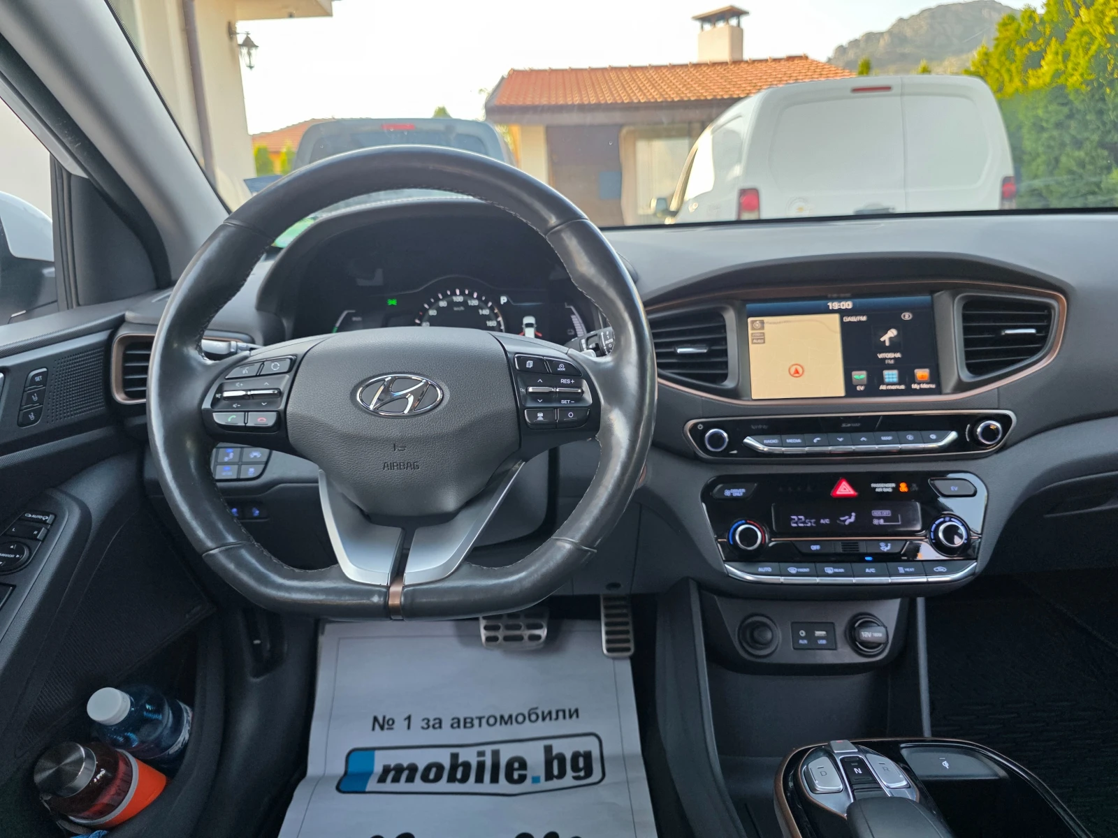 Hyundai Ioniq 3.8.3 KWh FULL ELECTRIC  FULL EKSTI KATO HOBA , снимка 11 - Автомобили и джипове - 55096143