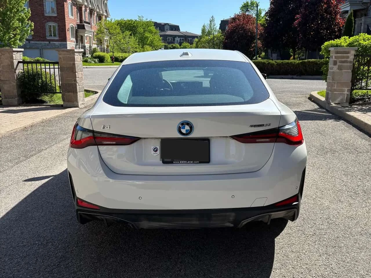BMW i4 * eDrive35 * CARFAX * БЕЗ ПЪРВОНАЧАЛНА ВНОСКА, снимка 4 - Автомобили и джипове - 55153834