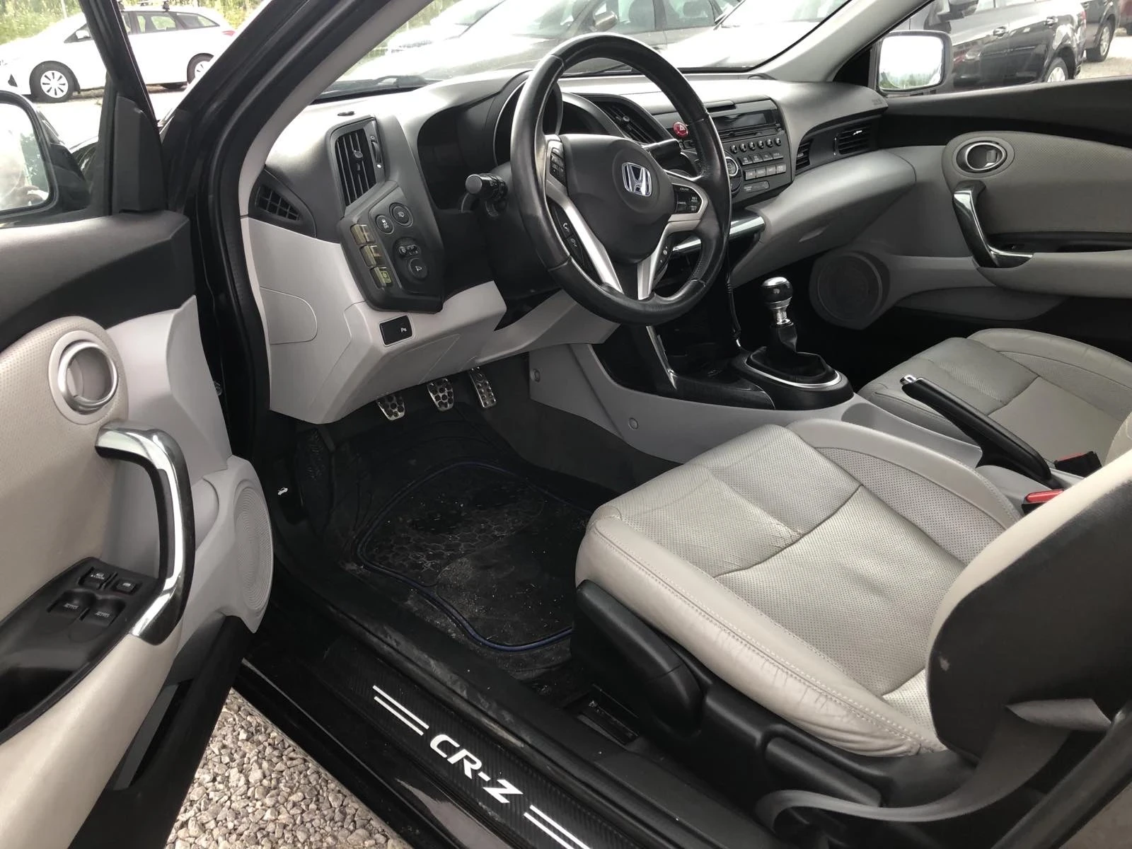 Honda Crz Hybrid Швейцария, снимка 7 - Автомобили и джипове - 55376412