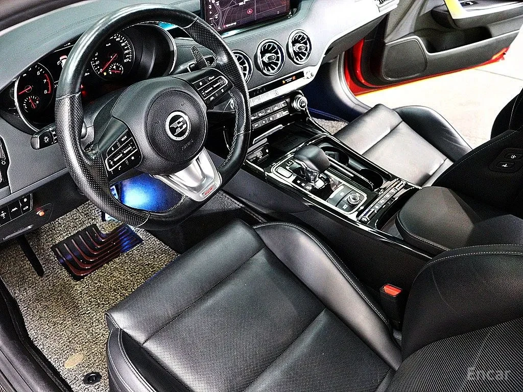 Kia Stinger MEISTER | MIRROR CAM| 360| HEADS UP| AMBIENT, снимка 7 - Автомобили и джипове - 55398522