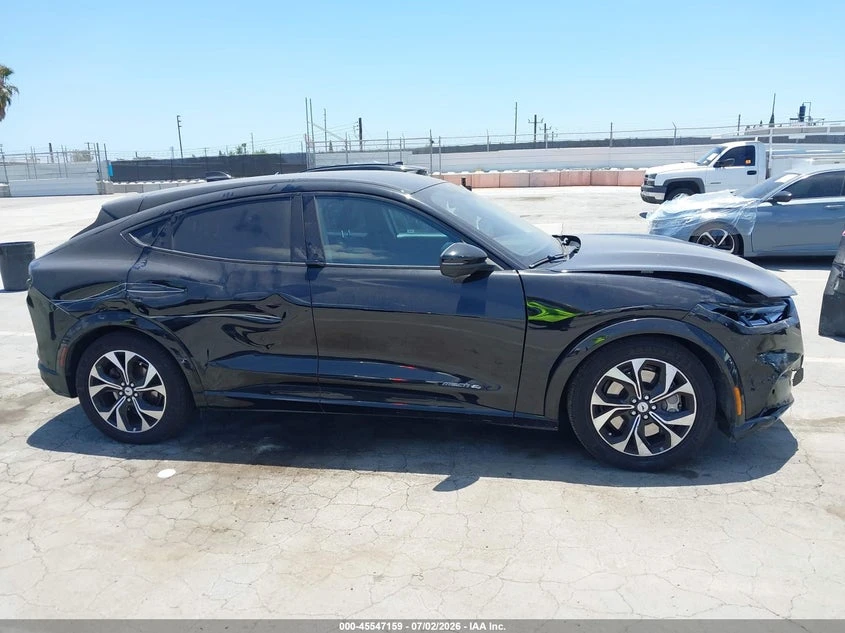 Ford Mustang Mach-E Premium, снимка 13 - Автомобили и джипове - 55469208