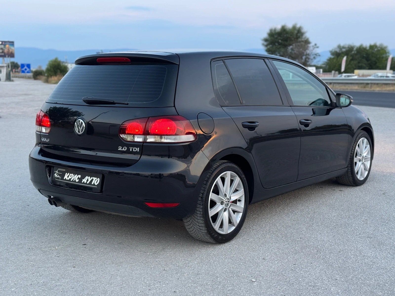 VW Golf * HIGHLINE* 2.0TDI* 140hp* NAVI* , снимка 6 - Автомобили и джипове - 55772111