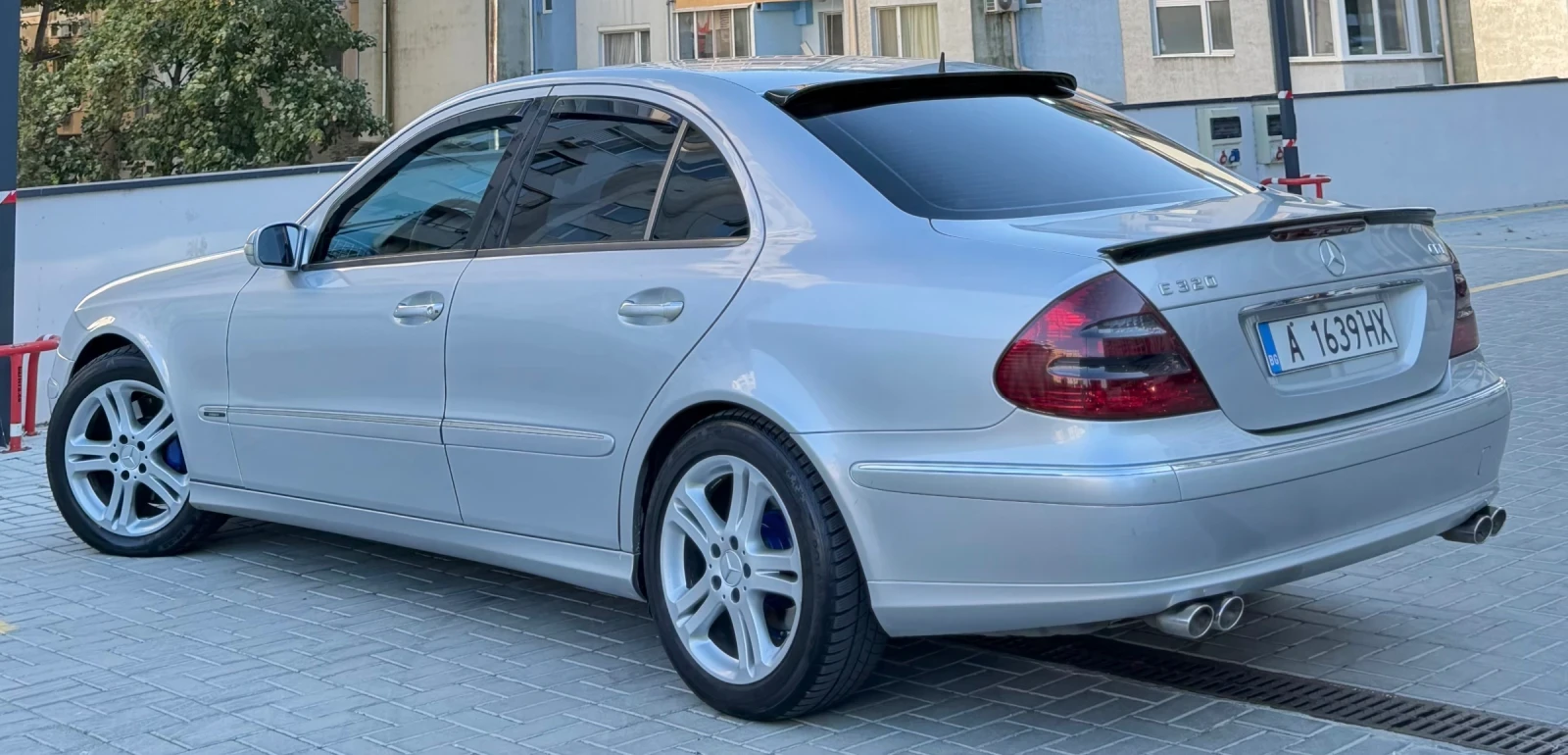 Mercedes-Benz E 320 204 к.с Редовия! Avantgarde , снимка 9 - Автомобили и джипове - 55879501