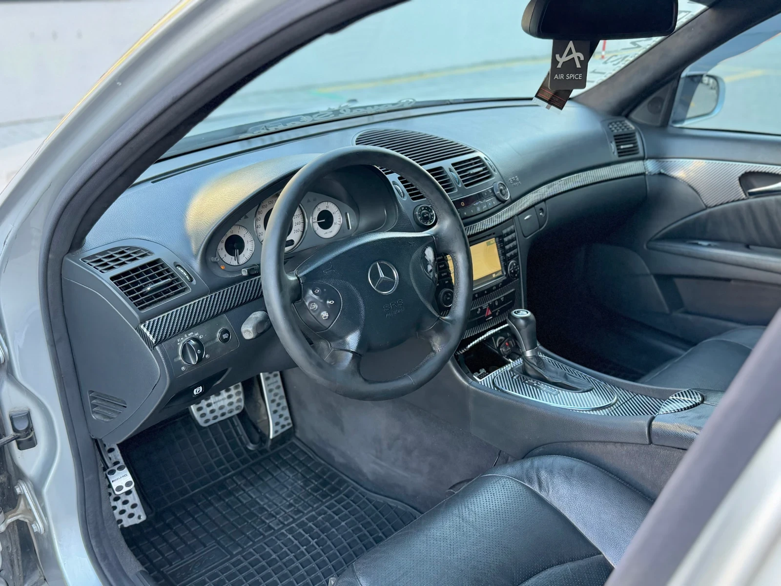 Mercedes-Benz E 320 204 к.с Редовия! Avantgarde , снимка 11 - Автомобили и джипове - 55879501