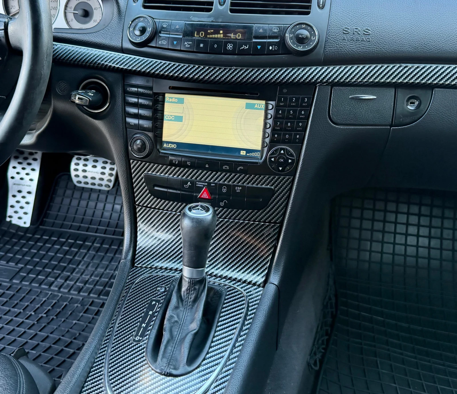 Mercedes-Benz E 320 204 к.с Редовия! Avantgarde , снимка 12 - Автомобили и джипове - 55879501