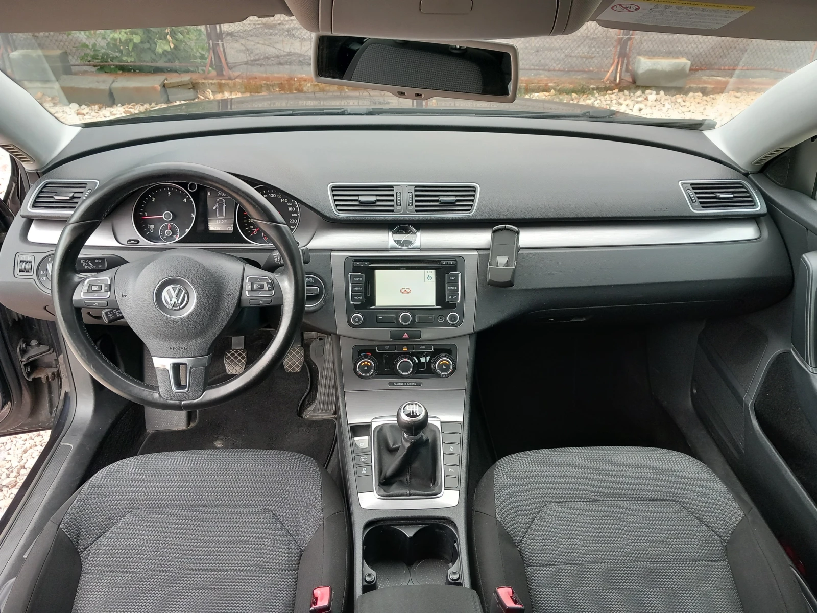 VW Passat 2.0TDI Navi 6ск 140кс, снимка 9 - Автомобили и джипове - 55944048